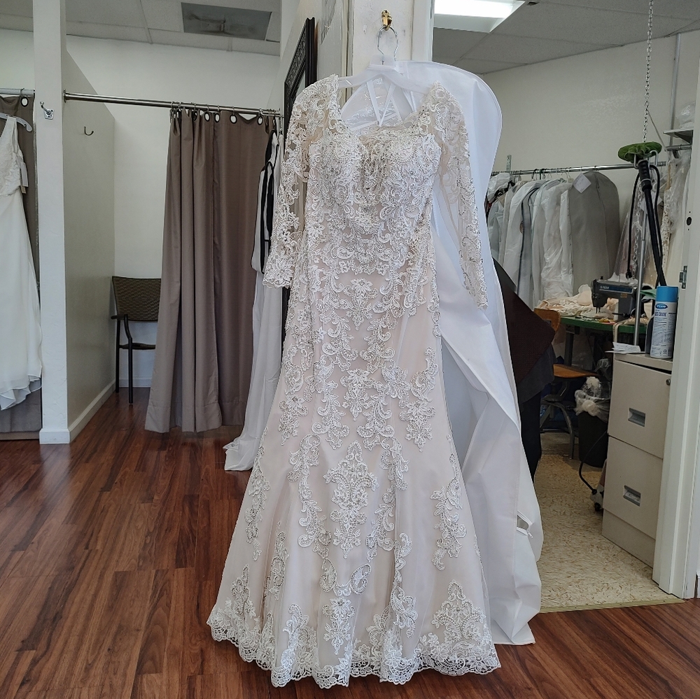 Wedding dress